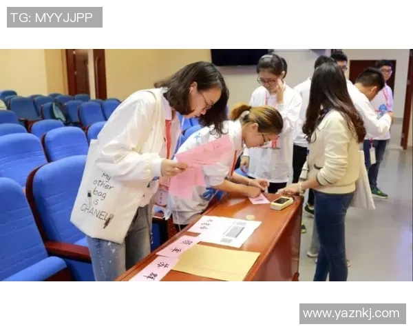 绘制亚运足球明星名片展现运动魅力与青春风采